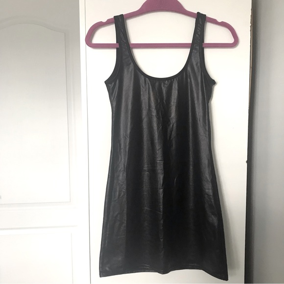 Leather look bodycon mini dress - Size S - Picture 2 of 4